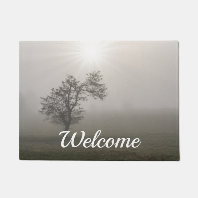 Felpudo Foggy Starburst Tree Landscape Welcome Doormat (Anverso)