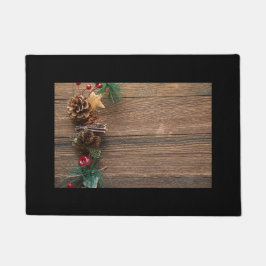 Felpudo fondo de madera con conos de pino