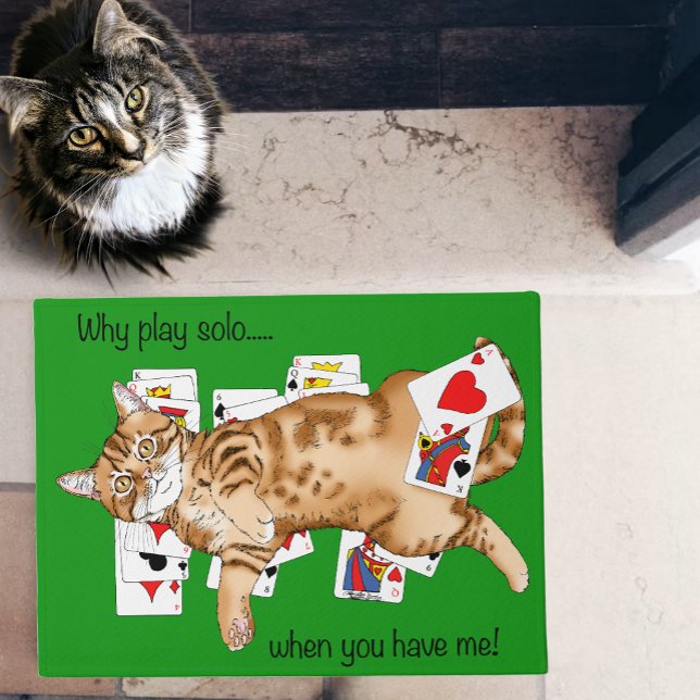 Felpudo Gato atigrado naranja divertido jugando cartas de  (Subido por el creador)