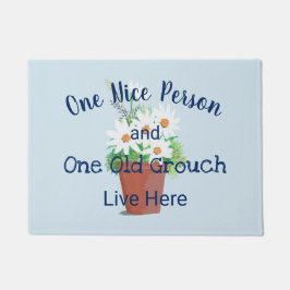 Felpudo ¡Gracioso! Una Buena Persona, Un Viejo Grupo Vive 