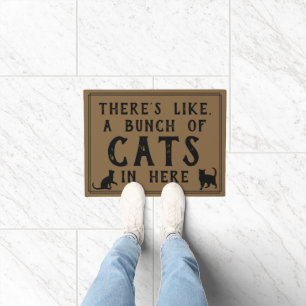 Felpudo Hay como, muchos gatos en el aquí Felines