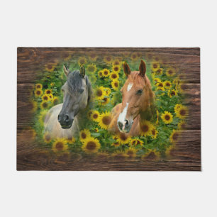 Felpudo Hermosos caballos en el campo de los girasoles