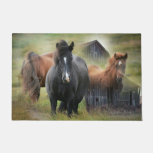 Felpudo Hermosos caballos y establos rústicos