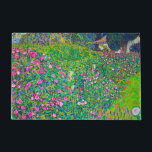Felpudo Jardín Italiano, Gustav Klimt<br><div class="desc">Gustav Klimt (14 de julio de 1862 - 6 de febrero de 1918) era un pintor simbolista austríaco y uno de los miembros más destacados del movimiento secesión de Viena. Klimt es conocido por sus pinturas, murales, bocetos y otros objetos artísticos. Además de sus obras figurativas, que incluyen alegorías y...</div>