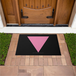 Felpudo La bandera del triángulo rosa de SlipperyJoe's sím