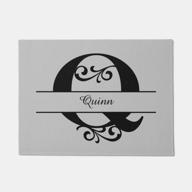 Felpudo Letra monograma floreciente Q con nombre Doormat (Anverso)