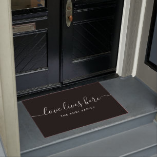 Felpudo Love Lives Here Door Mat