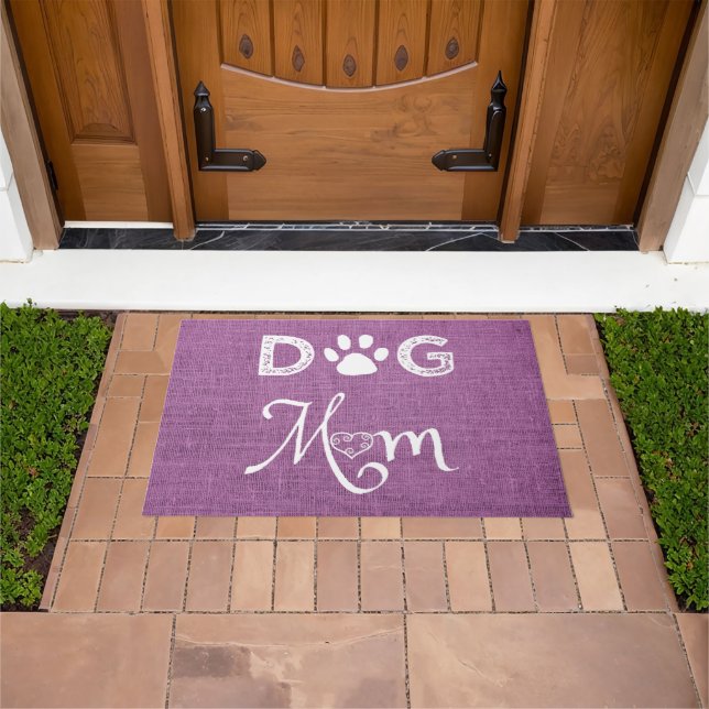 Felpudo Magenta Burlap Dog Mom Door Mat (Exterior)