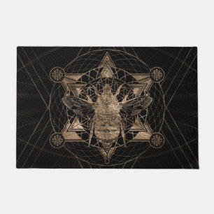Felpudo Manosee la abeja en geometría sagrada - negro y