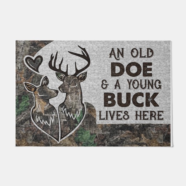 Felpudo Mat de la pareja de cazadores, un viejo perro y un (Anverso)