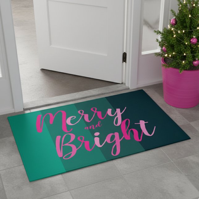 Felpudo Merry and Bright Christmas Green Pink (Subido por el creador)