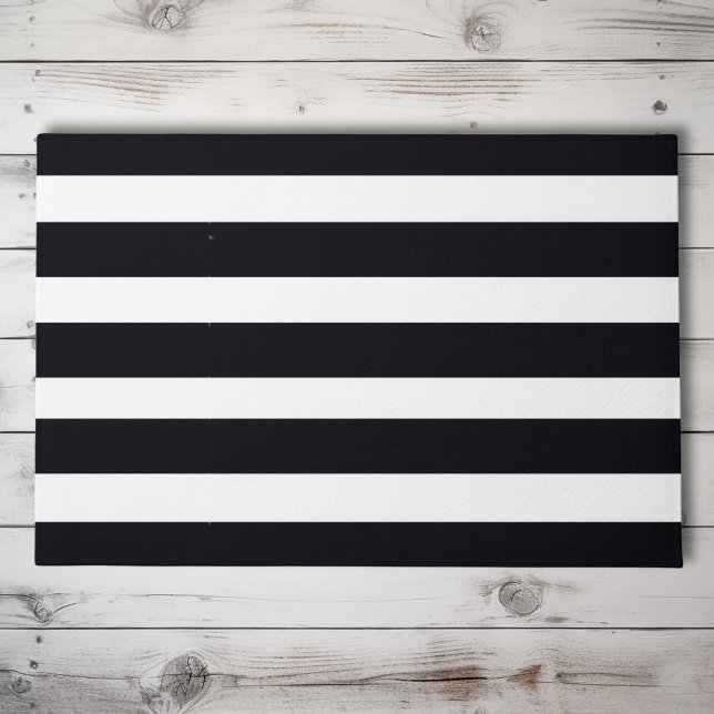 Felpudo Moda moderna Moda rayada negra y blanca al aire li (Black & white striped front doormat. Minimalist, classic modern chic elegance. Simple perfection!)