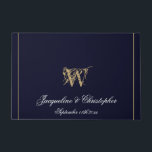 Felpudo Moda Navy Blue Monograma Nombres Boda de recién ca<br><div class="desc">Monograma Azul de la Marina de moda nombra al Boda Doormat de los recién casados. Doormat monogramado azul marino personalizado con un elegante guión clásico para el nombre familiar inicial, los nombres de la novia y el novio y la fecha en un sólido fondo azul marino. Un regalo perfecto para...</div>