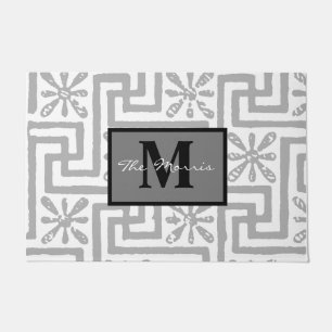 Felpudo Moderno y elegante llave griega monograma gris lin