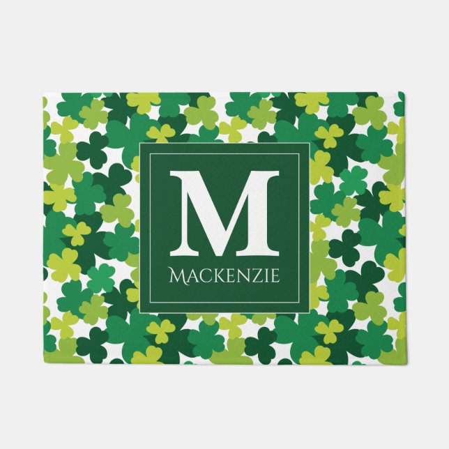 Felpudo Monogrammed St. Patrick's Day Shamrock (Anverso)