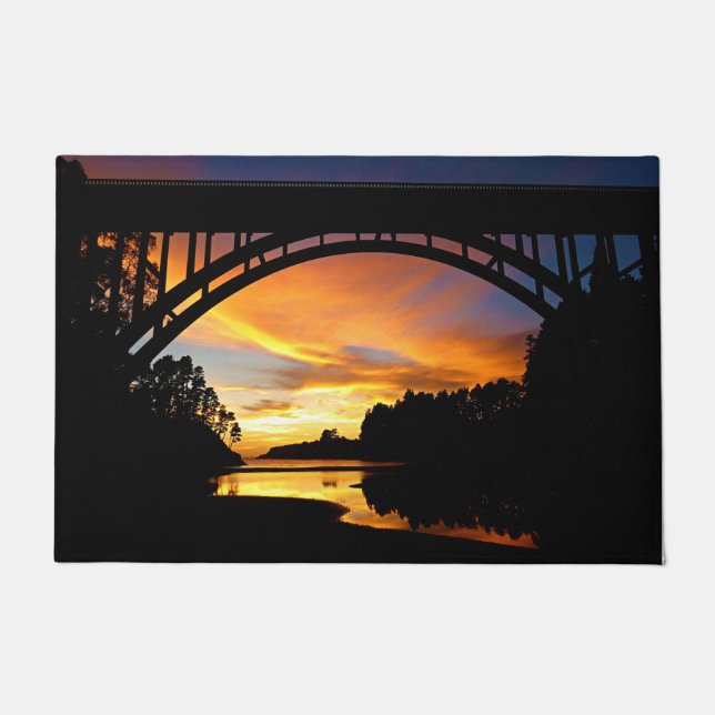 Felpudo Naranja California Coastal Sunset Under Bridge (Anverso)
