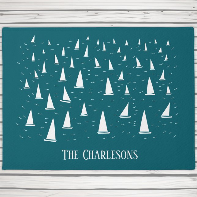 Felpudo Navegación personalizada Náutica Verde Verde azula (Personalized family or boat name sailing boat regatta teal green doormat for lake or beach house)