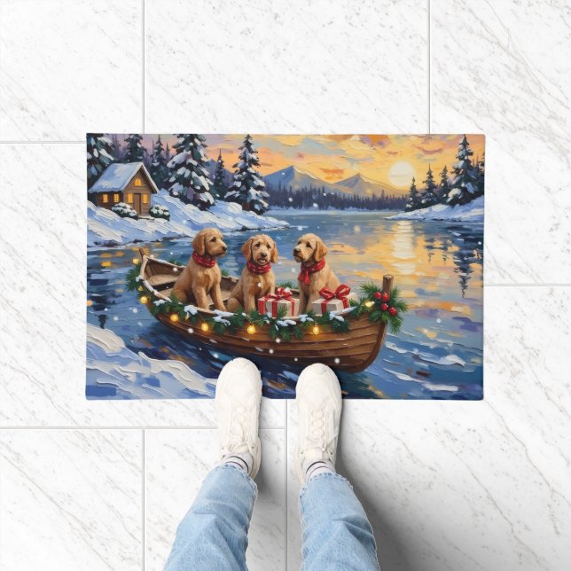Felpudo Navidad en Barco con Goldendoodle (Interior)