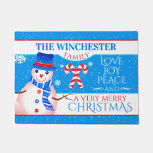 Nieto divertido en Gorra azul y bufanda | Navidade