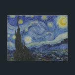 Felpudo "Noche estrellada" por Van Gogh<br><div class="desc">Este diseño presenta una reproducción sin alteraciones ni ediciones muy alta de la famosa pintura "Starry Night" de Van Gogh.</div>