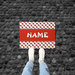 Felpudo Nombre blanco y rojo lindo del personalizado del
