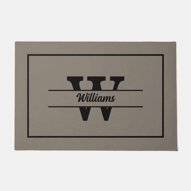 Felpudo Nombre de familia personalizada de monograma Beige (Anverso)