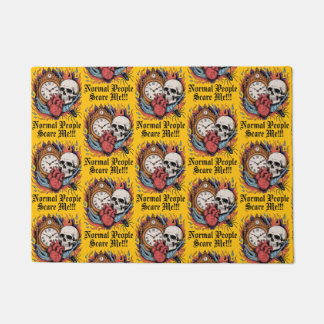 Felpudo Normal People Scare Me