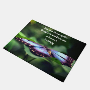 Felpudo Nueva cita Inspiradora de Butterfly de comienzos