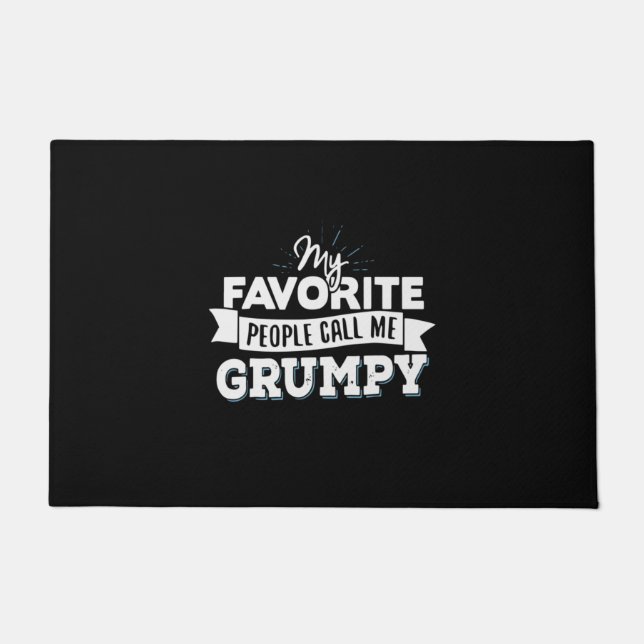 Felpudo Papi Regalo Mi Gente Favorita Me Llama Grumpy (Anverso)