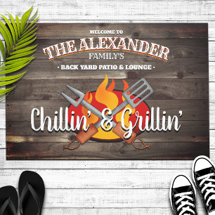 Felpudo Patio trasero personalizado de Chillin' y Grillin'