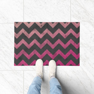 Felpudo Patrón de chevron de magenta rosa rojo ombre gris