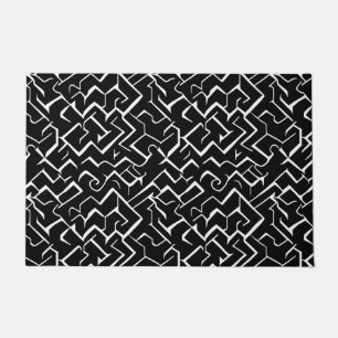 Felpudo Patrón de meandro negro y blanco   Gótico moderno