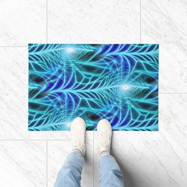 Felpudo Patrón de repetición de fractal luminoso azul eléc (Interior)