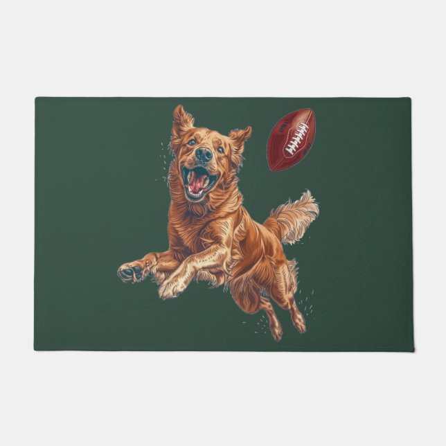 Felpudo Perro de recuperación de oro lindo jugando al fútb (Anverso)