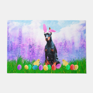 Felpudo Perro Doberman con huevos de Pascua y pollitos con