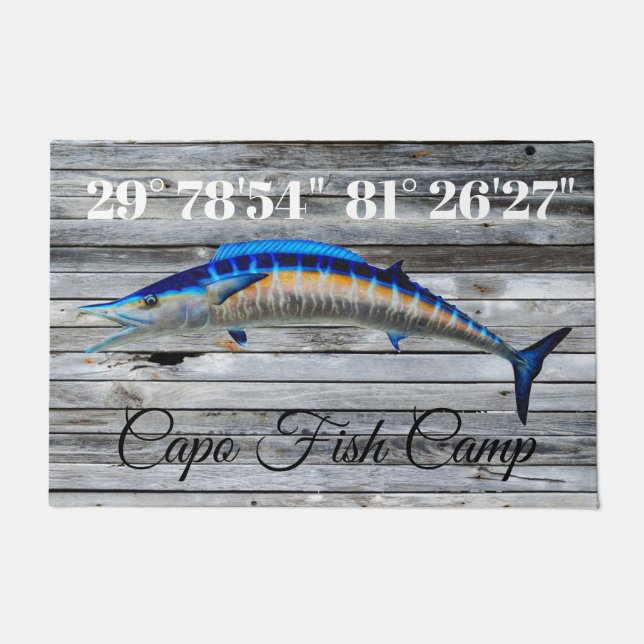 Felpudo Personalizado Wahoo Door Mat con Lat y Long (Anverso)