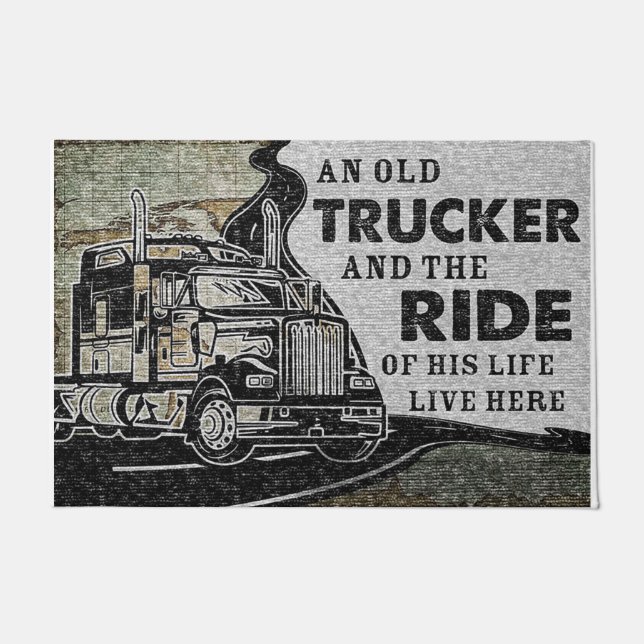 Felpudo Personalized Doormat An Old Trucker Lives Here (Anverso)