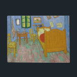 Felpudo Pintura de dormitorio Vincent Van Gogh<br><div class="desc">Pintura de obra maestra Van Gogh - Esta pintura de Vincent van Gogh llamada The Bedroom es una pintura de su habitación de 1889,  en el Instituto de Arte de Chicago. Era su dormitorio en Arles,  Francia,  que decoró y creó este cuadro de su dormitorio.</div>