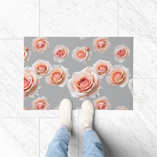 Felpudo Roses In Shades Of Peach And Coral Scattered (Interior)