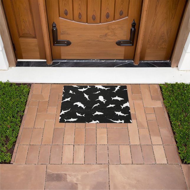 Felpudo Sombra blanca del pez tiburón en el espacio de la  (Exterior)