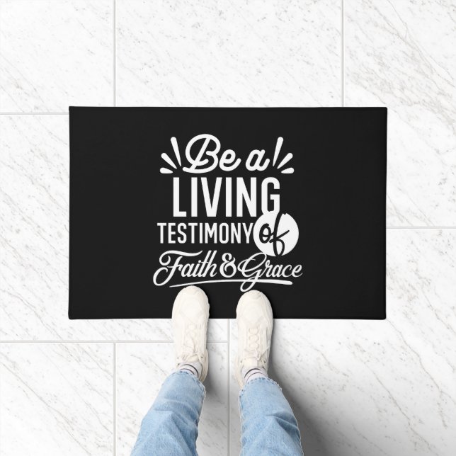 Felpudo Spiritual Living Testimony Faith and Grace Quote (Interior)