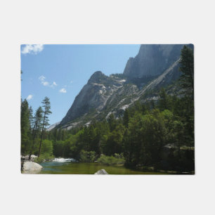 Felpudo Tenaya Creek en el Parque Nacional Yosemite