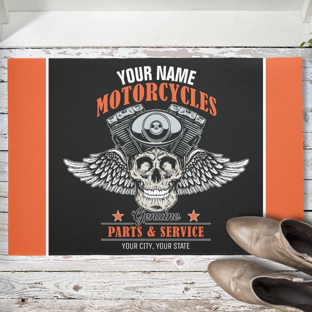 Felpudo Tienda de motocicletas con cráneo y motocicleta pe (Subido por el creador)
