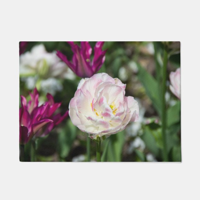 Felpudo Tulipanes rosa brillante en un día soleado (Anverso)