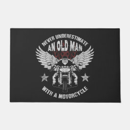 Felpudo Un anciano con motocicleta