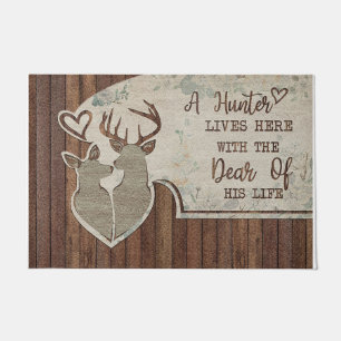 Felpudo Un Cazador Y El Querido De Su Vida, Nueva Casa