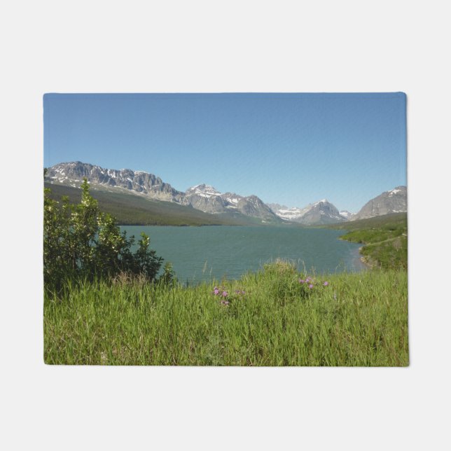Felpudo Vista del lago Swiftcurrent en el Parque Nacional  (Anverso)