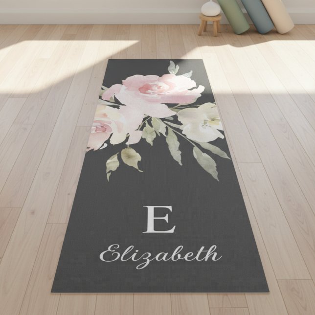 Feminine Floral Girly Pink Monogram Yoga Mat (Subido por el creador)