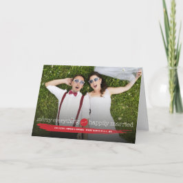 Festiva Feliz todo casó feliz la tarjeta moderna de la