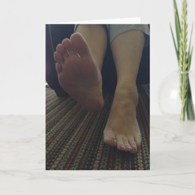 FESTIVA ¡LÁMASE LOS PIES, TARJETA DEL DÍA DE SAN VALENTÍN! (Anverso)